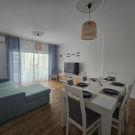 Apartment Avenida Mar 2 - Edf Satelite Com Ac, Garagem, Wifi, 150 Mts *