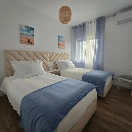Apartment Avenida Mar 2 - Edf Satelite Com Ac, Garagem, Wifi, 150 Mts