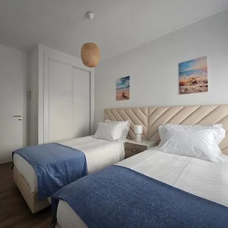 Avenida Mar 2 - Edf Satelite Com Ac, Garagem, Wifi, 150 Mts Apartment *