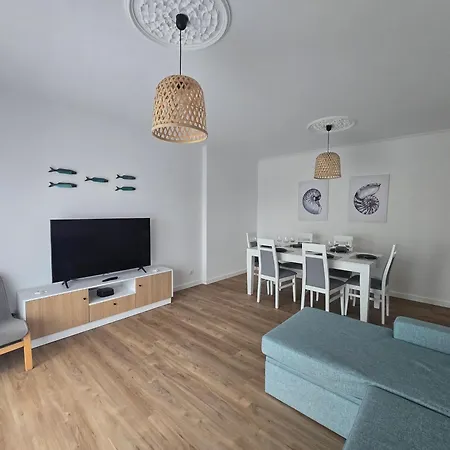 Avenida Mar 2 - Edf Satelite Com Ac, Garagem, Wifi, 150 Mts Quarteira