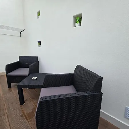 Avenida Mar 2 - Edf Satelite Com Ac, Garagem, Wifi, 150 Mts * Quarteira
