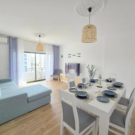 Apartament Avenida Mar 2 - Edf Satelite Com Ac, Garagem, Wifi, 150 Mts