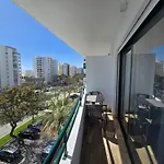 Modern - Avenida Mar 2 - 150 Mts Da דירה *